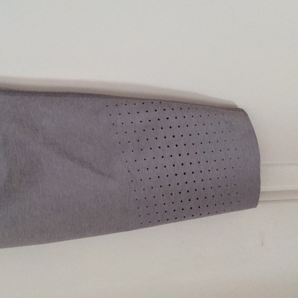 Gray Nike Capri Leggings - Picture 7 of 11